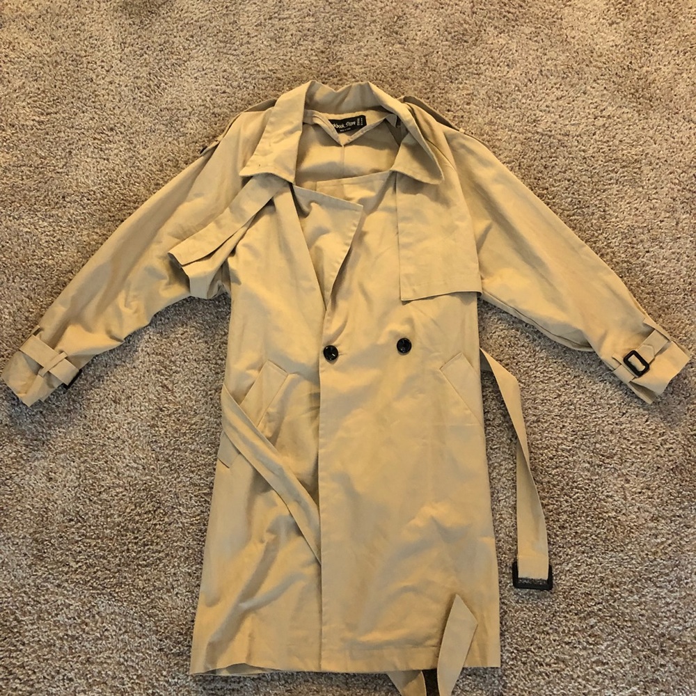 Beige Lookbook Store Trench Coat